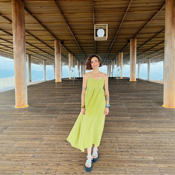 Meet your Posher, Cloe - Picture 6 of 10